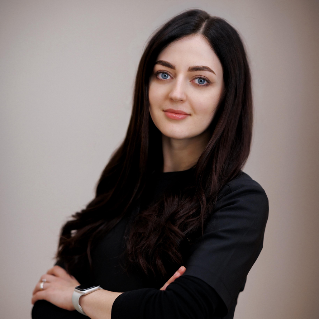 Dr Angelika Aleksanyan
